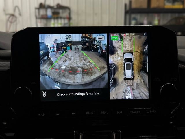 Used 2023 Nissan Pathfinder SL image 36