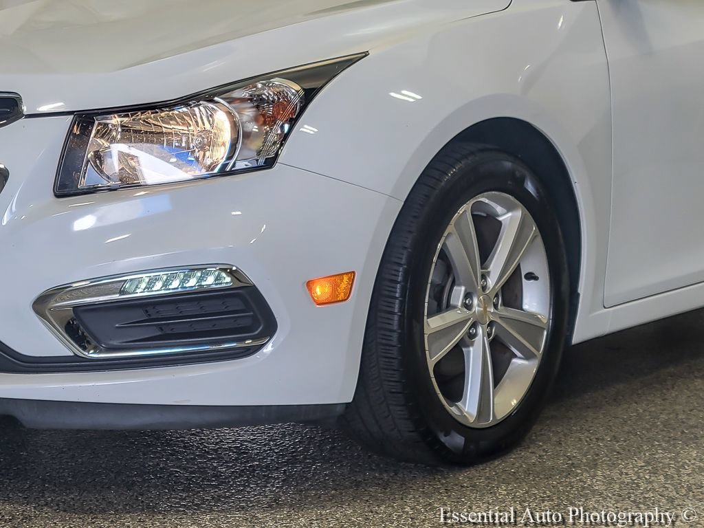 Used 2015 Chevrolet Cruze LT FWD image 4