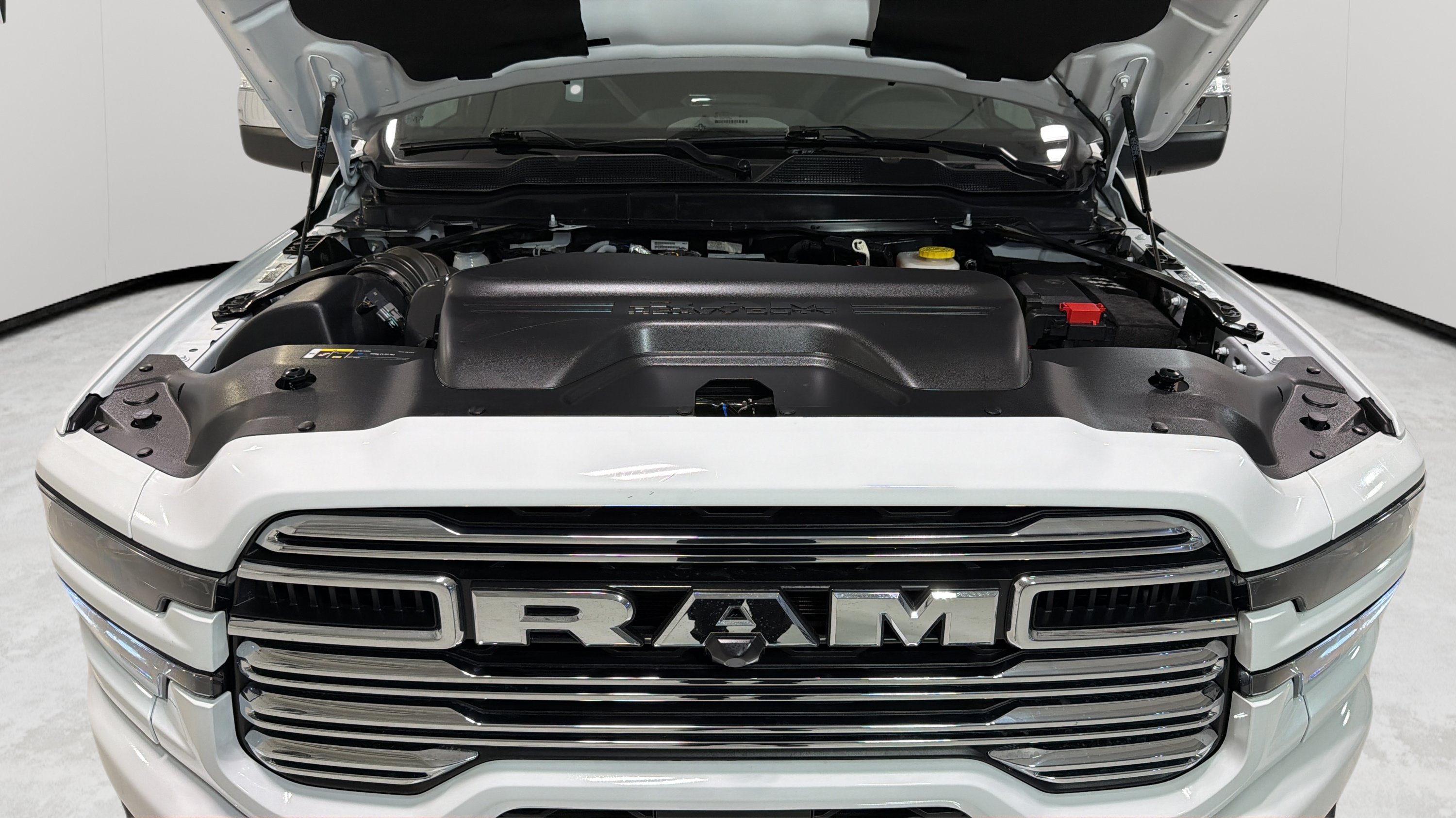 Used 2026 RAM 2500 Laramie AWD/4WD image 26