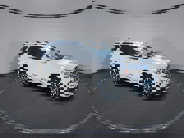 Used 2023 GMC Acadia Denali video 2