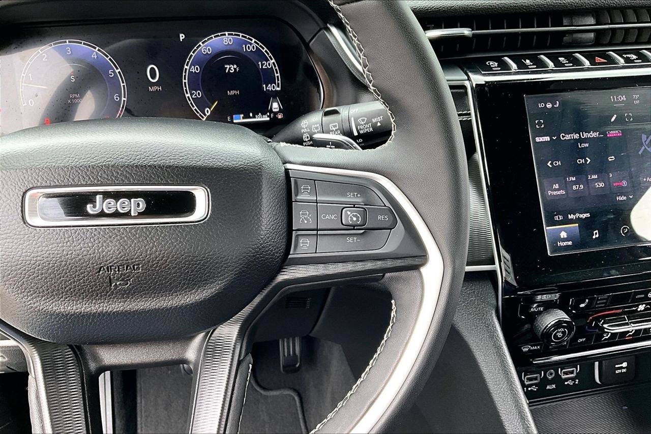 Used 2024 Jeep Grand Cherokee L Laredo AWD/4WD image 12