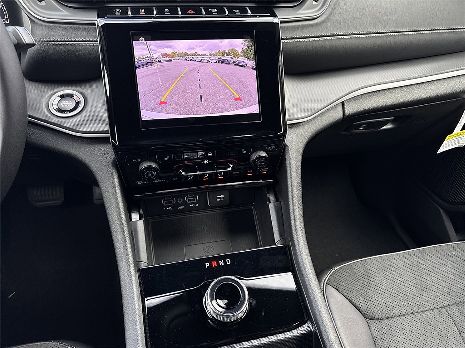 New 2025 Jeep Grand Cherokee Altitude AWD/4WD image 9