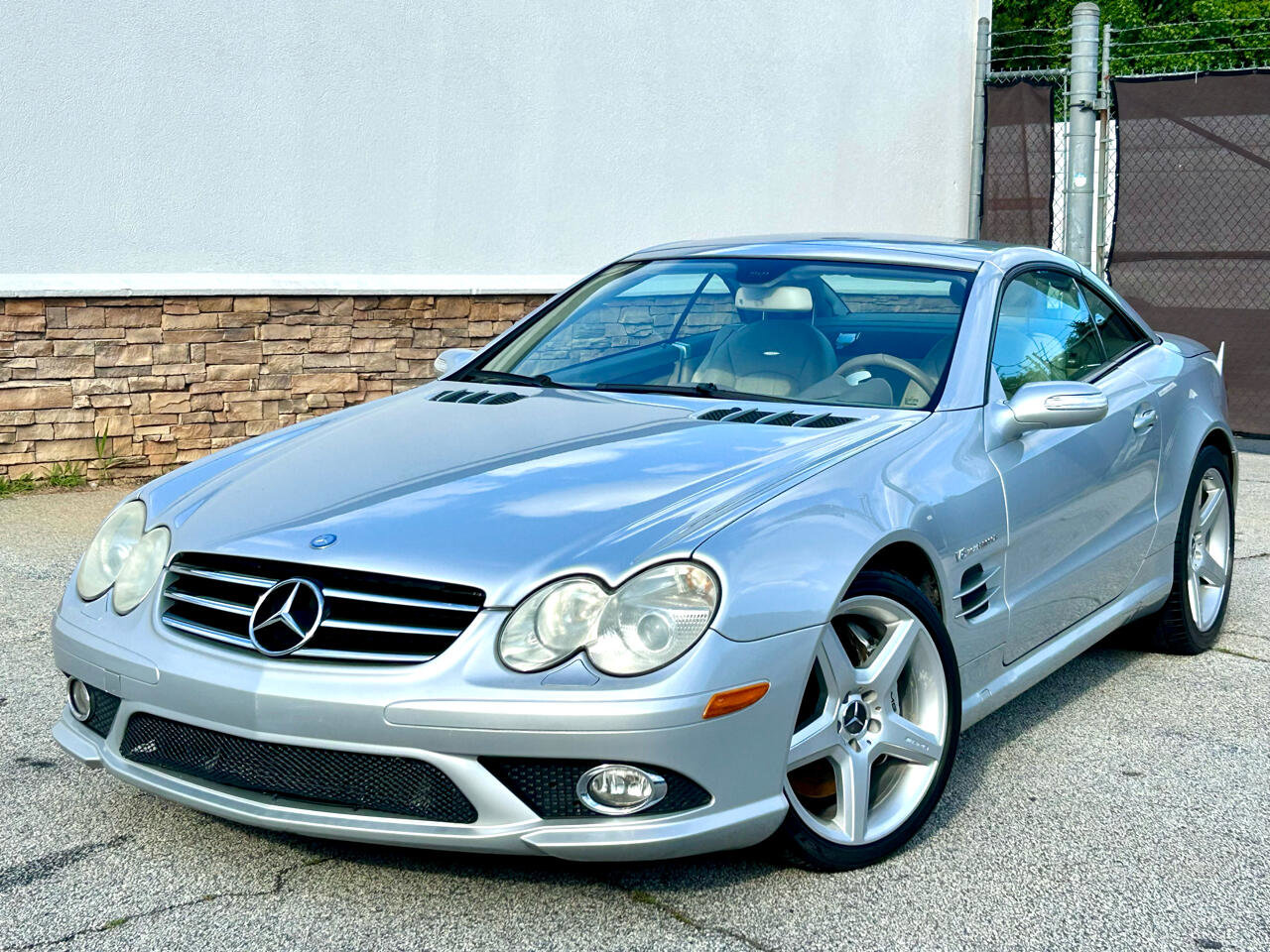 Used 2007 Mercedes-Benz SL 55 AMG image 2