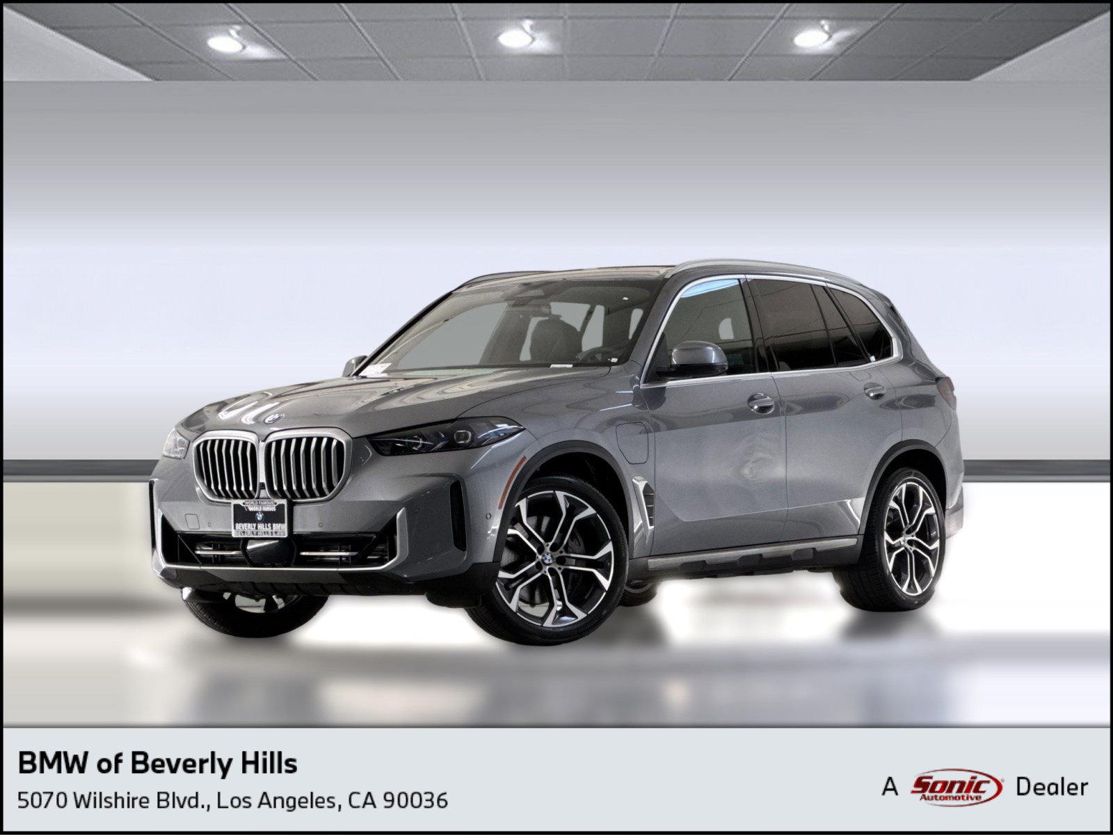 Used 2026 BMW X5 xDrive50e w/ Climate Comfort Package AWD/4WD image 1