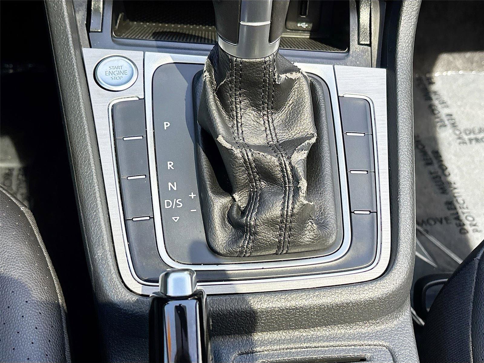 Used 2017 Volkswagen Golf Wolfsburg Edition image 16