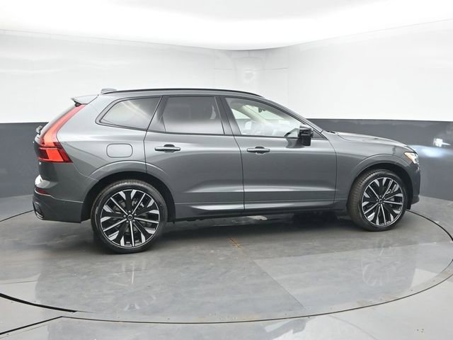 New 2026 Volvo XC60 T8 Ultra w/ Protection Package Premier image 8