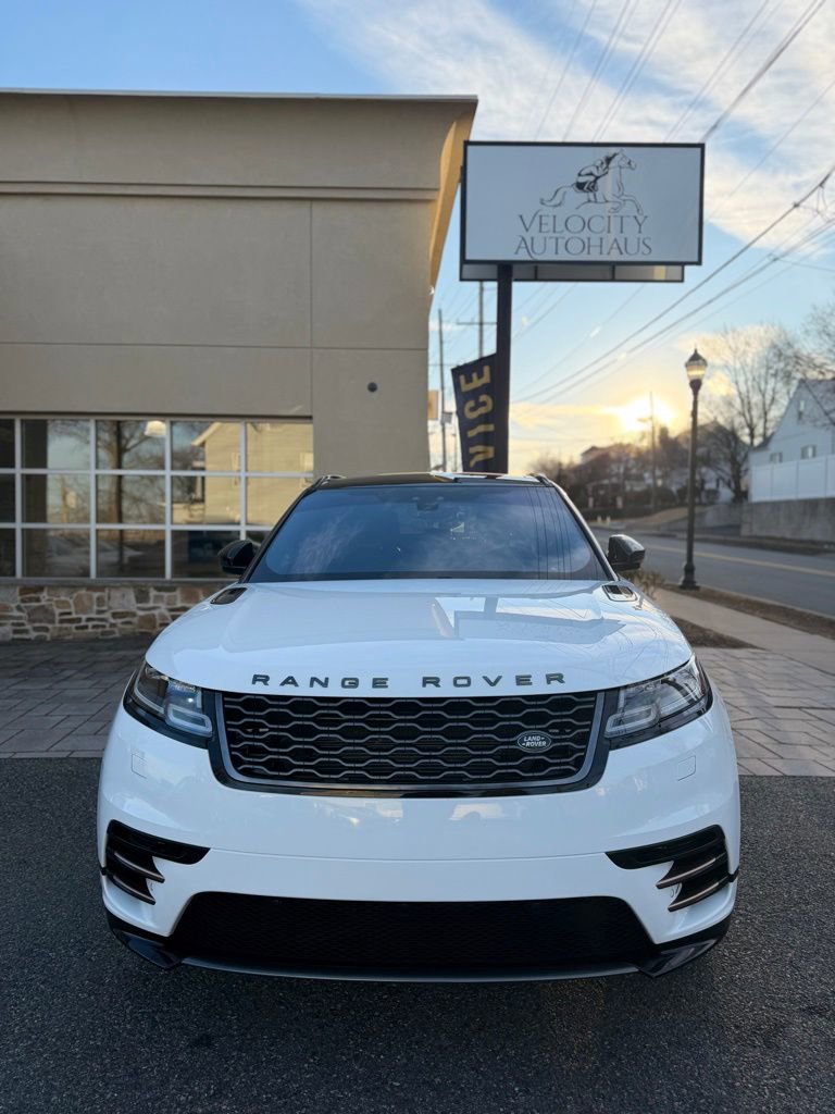 Used 2019 Land Rover Range Rover Velar R-Dynamic SE image 2
