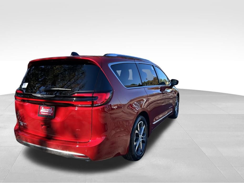 New 2026 Chrysler Pacifica Pinnacle image 7