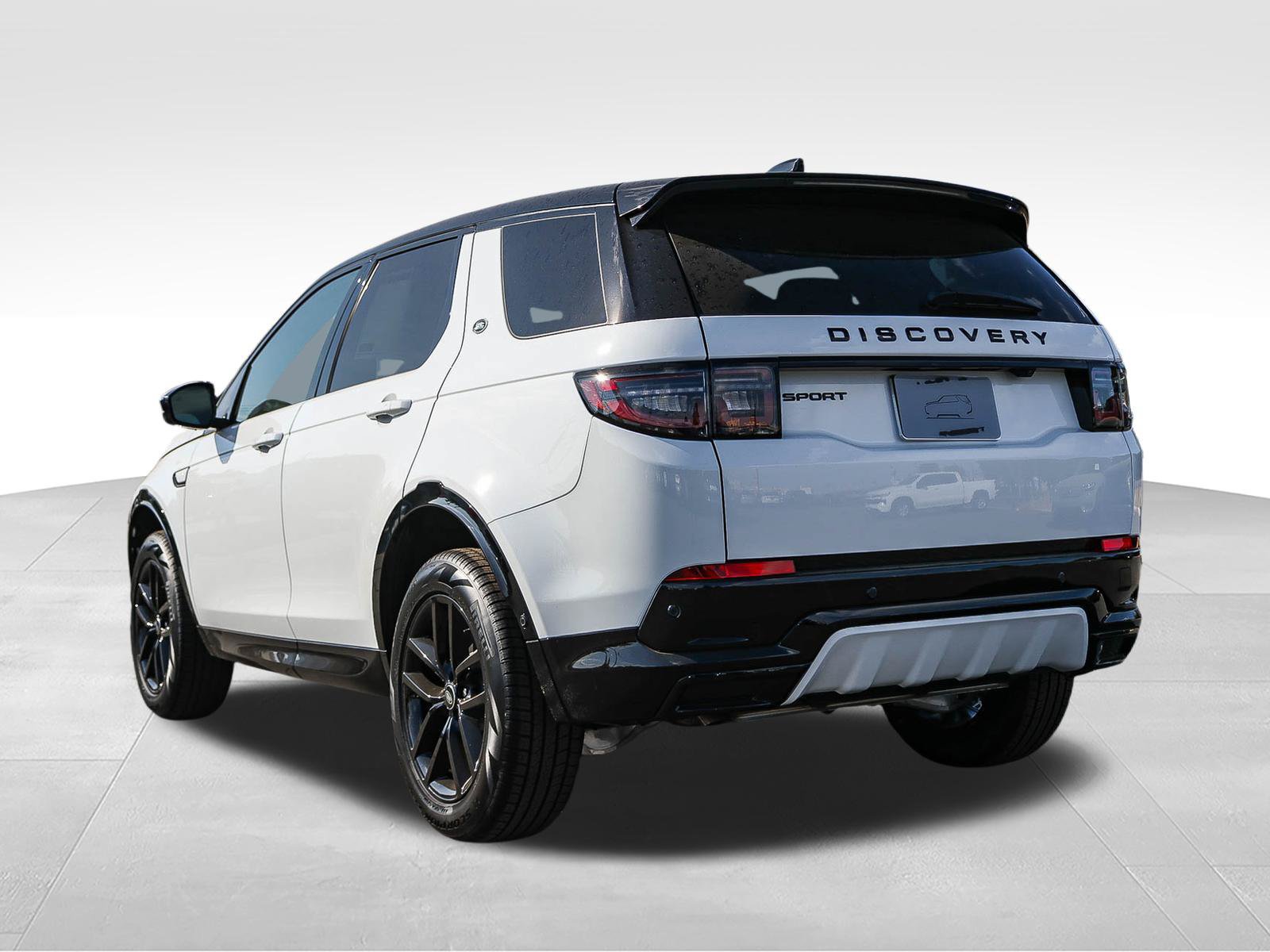 New 2026 Land Rover Discovery Sport Landmark AWD/4WD image 7