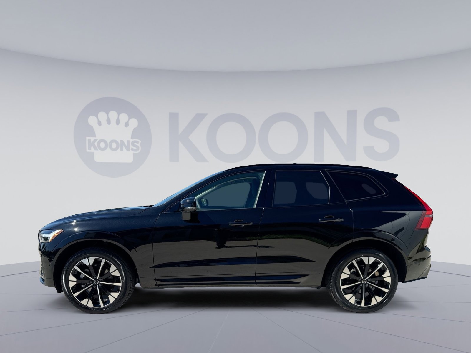 New 2026 Volvo XC60 B5 Plus w/ Protection Package Premier AWD/4WD image 2