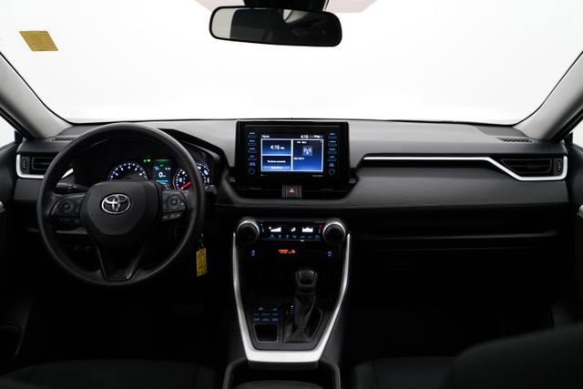 Used 2022 Toyota RAV4 LE image 15