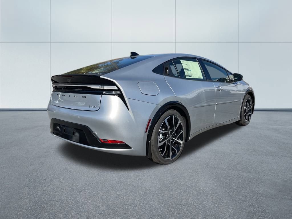 New 2026 Toyota Prius Plug-In Hybrid image 5
