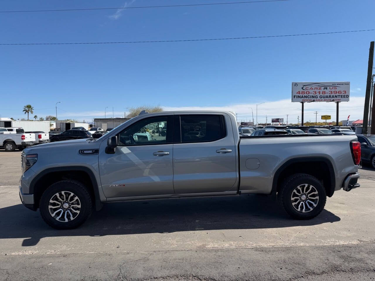 Used 2023 GMC Sierra 1500 AT4 AWD/4WD image 4