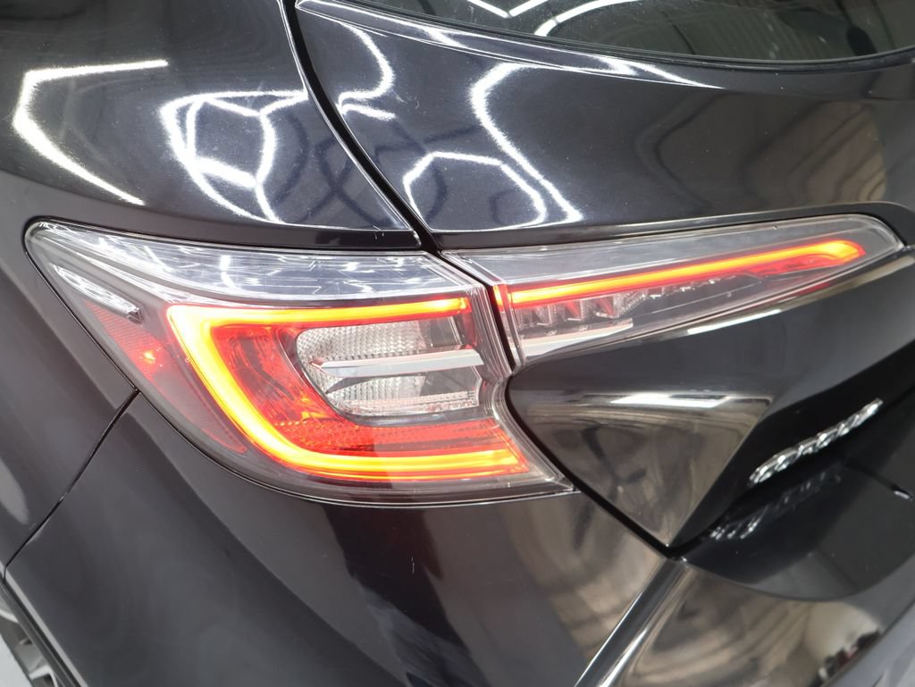 Used 2019 Toyota Corolla XSE FWD image 29