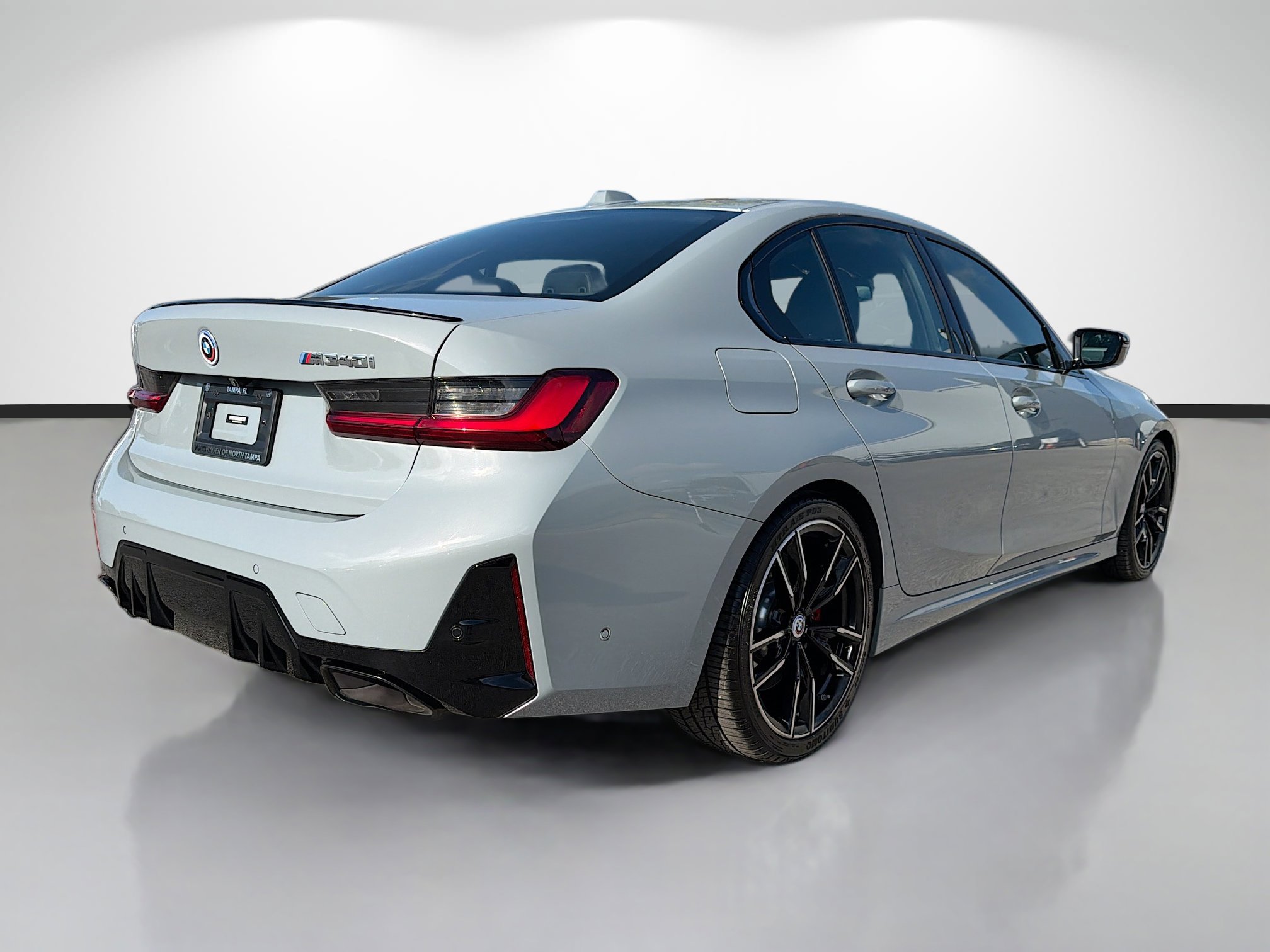 Used 2023 BMW M340i w/ Shadowloine Package RWD image 3