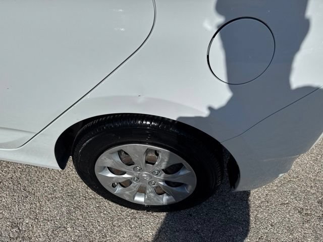 Used 2017 Hyundai Accent SE FWD image 20