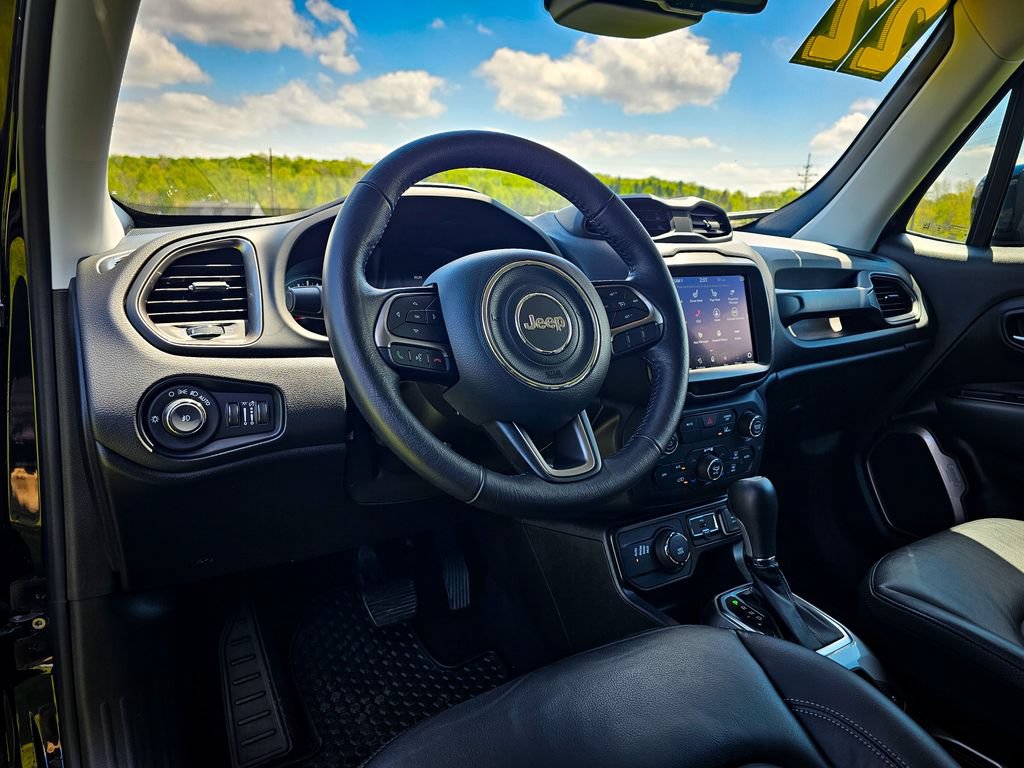 Certified 2022 Jeep Renegade Limited AWD/4WD image 12