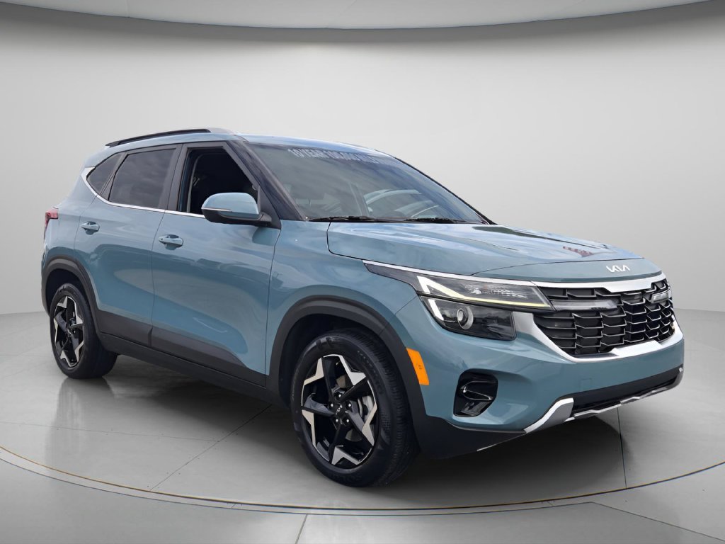 Used 2024 Kia Seltos EX FWD image 9