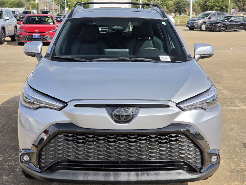 Used 2024 Toyota Corolla Cross AWD Hybrid w/ Convenience Package image 3