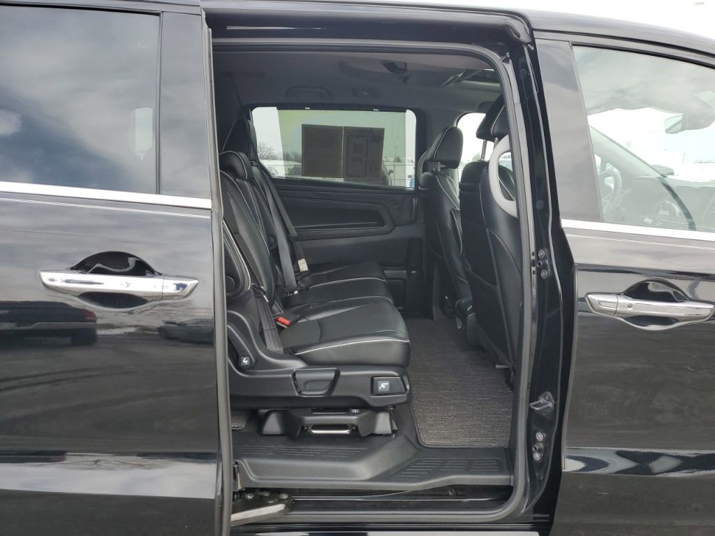 Used 2023 Honda Odyssey Elite image 39