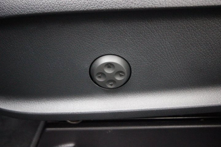 Used 2022 Mercedes-Benz GLA 250 4MATIC image 16