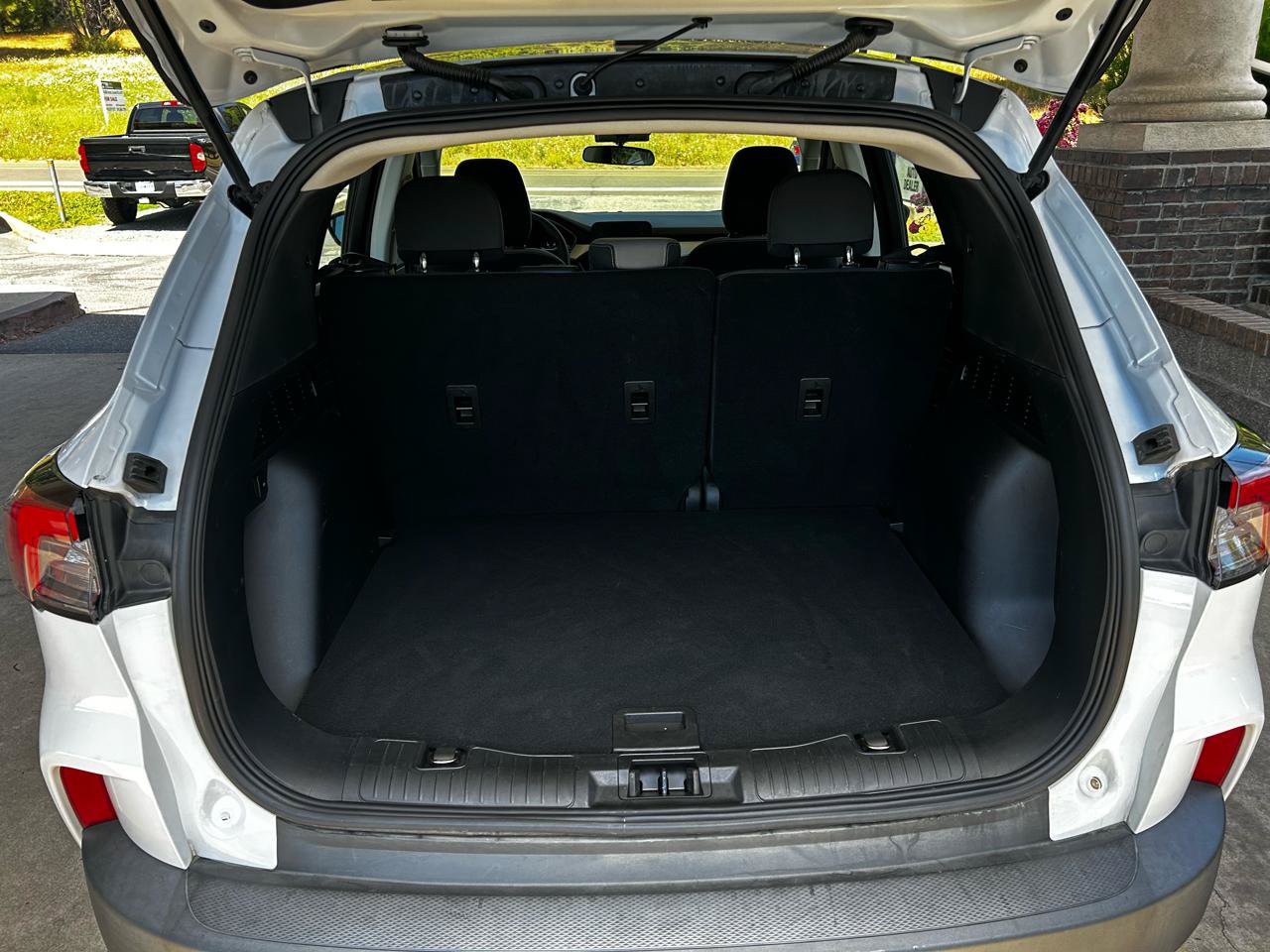 Used 2022 Ford Escape S FWD image 7