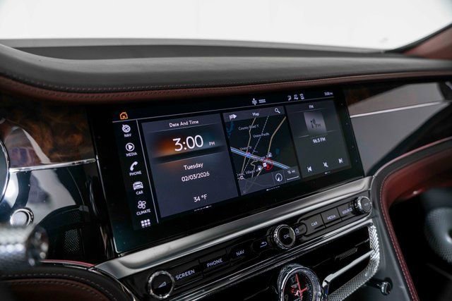 Used 2022 Bentley Flying Spur W12 image 24