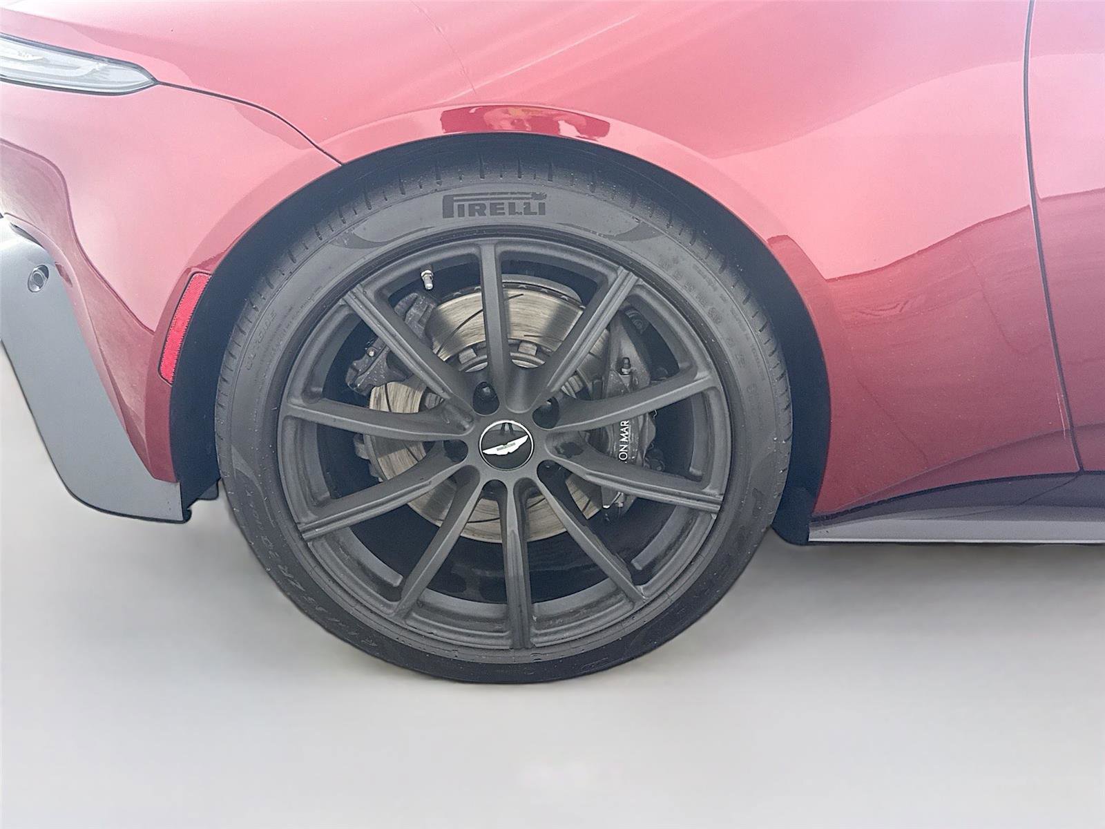 Used 2020 Aston Martin V8 Vantage Coupe RWD image 27