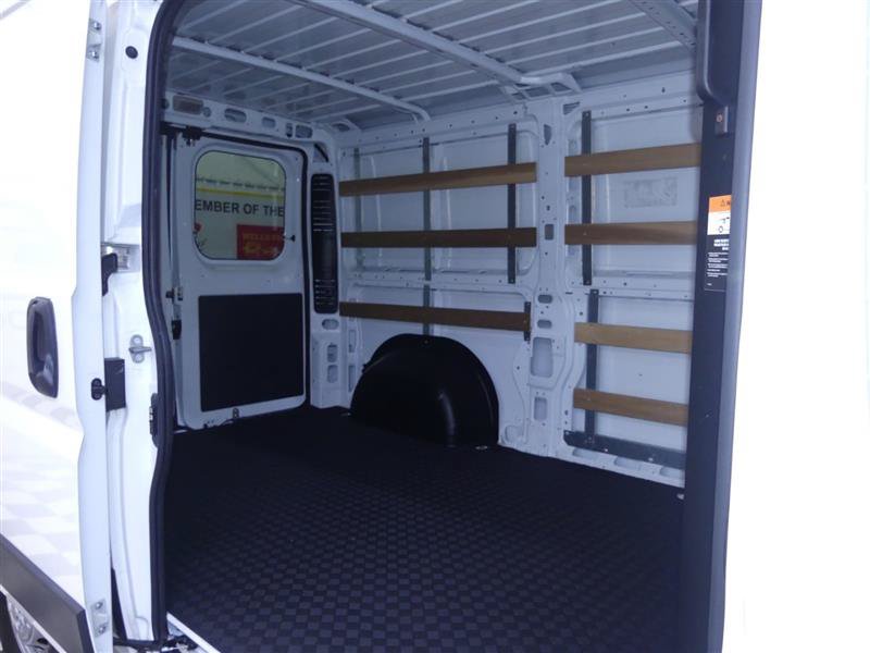 Used 2025 RAM ProMaster 2500 w/ U-Haul Equipment Group FWD image 23