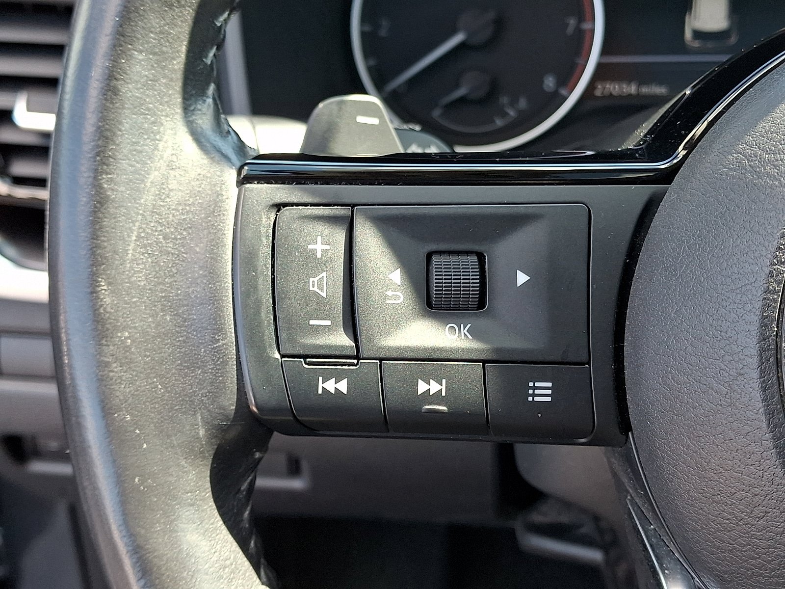 Used 2023 Nissan Rogue SV w/ SV Premium Package AWD/4WD image 23