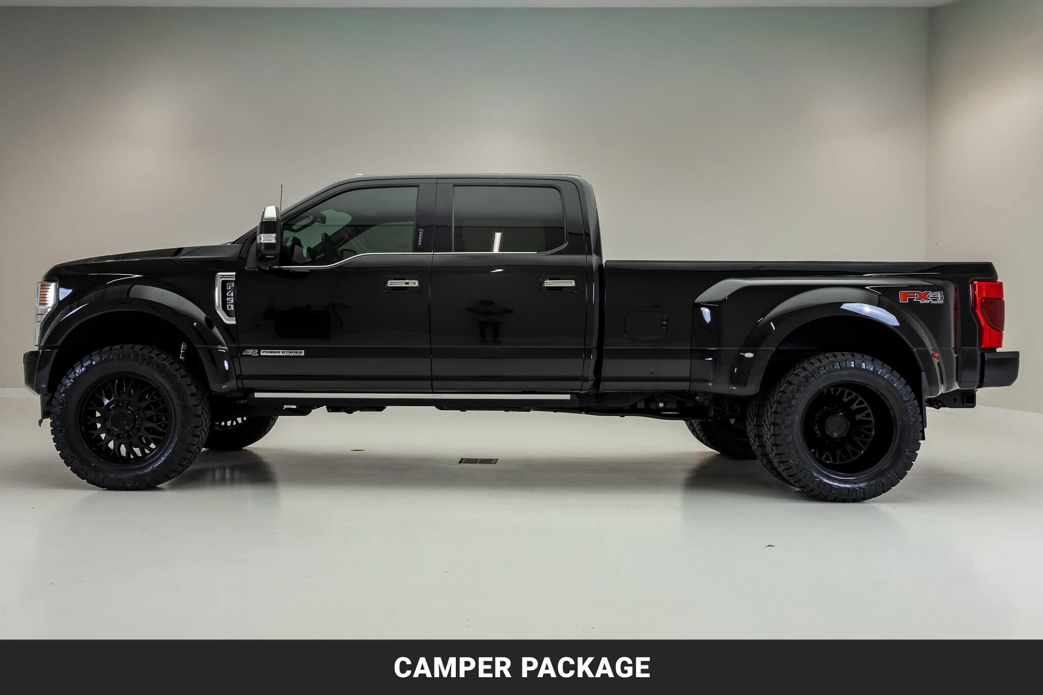 Used 2022 Ford F450 Platinum w/ FX4 Off-Road Package AWD/4WD image 6