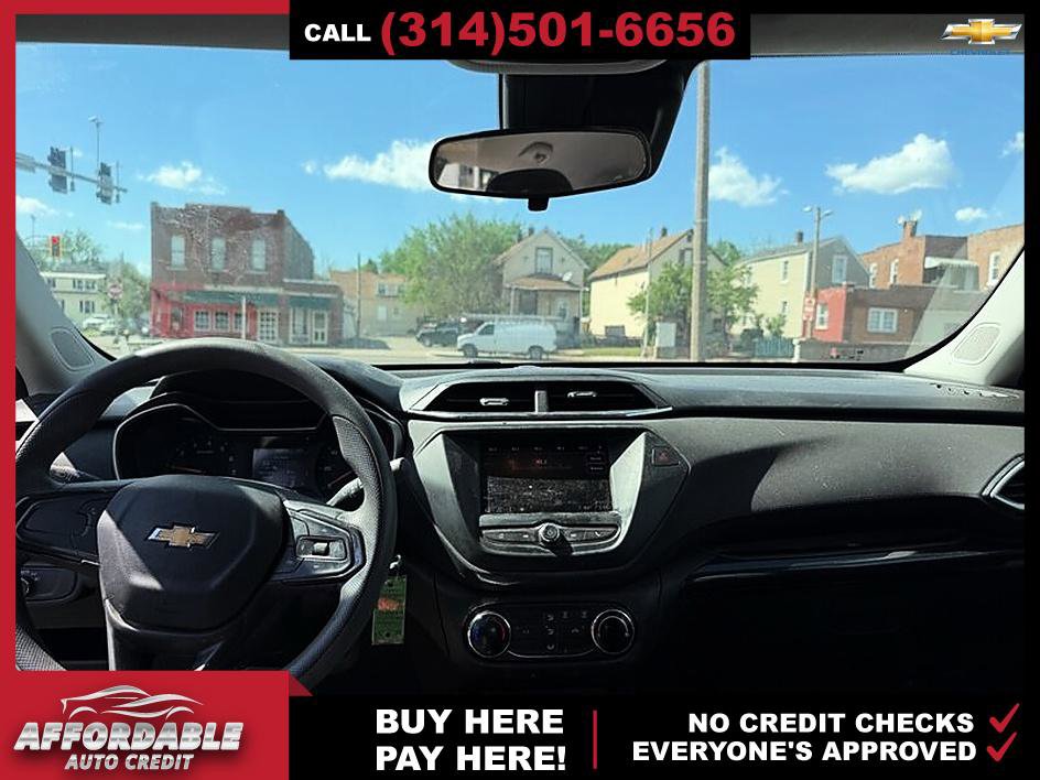Used 2021 Chevrolet TrailBlazer LS FWD image 9