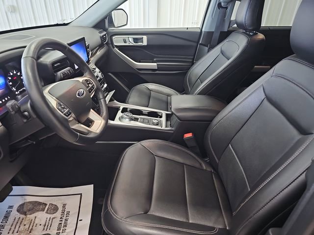 Used 2023 Ford Explorer Limited w/ Class IV Trailer Tow Package AWD/4WD image 40