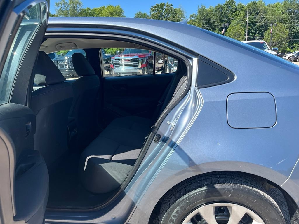 Used 2024 Toyota Corolla LE FWD image 27