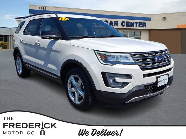 Used 2017 Ford Explorer XLT w/ Equipment Group 202A AWD/4WD image 1