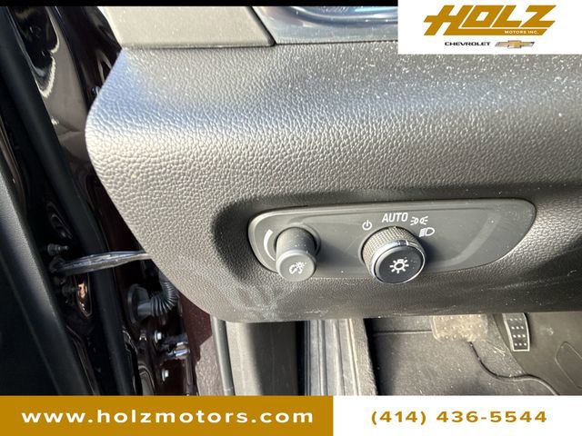 Certified 2023 Chevrolet Traverse LT image 17