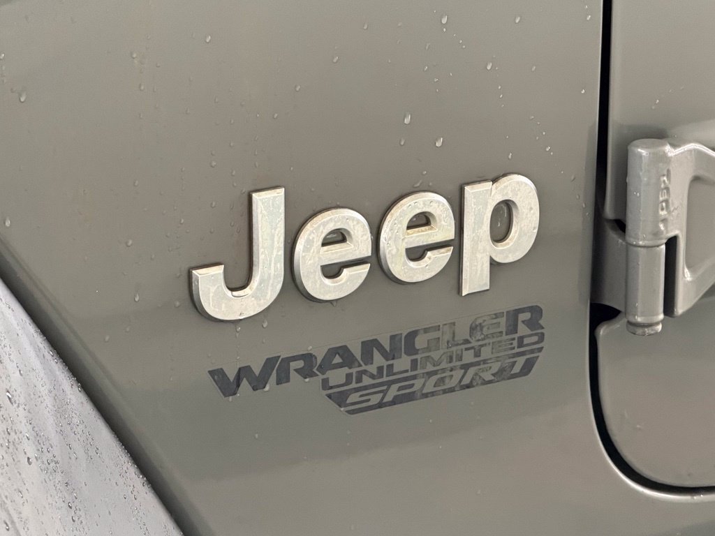 Used 2019 Jeep Wrangler Unlimited Sport S AWD/4WD image 15