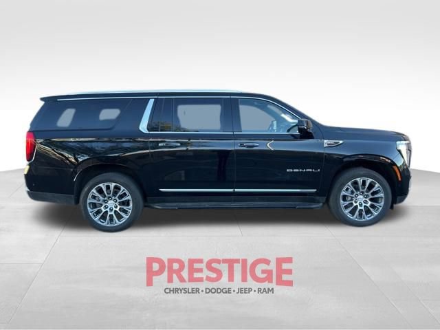 Used 2025 GMC Yukon XL Denali image 7