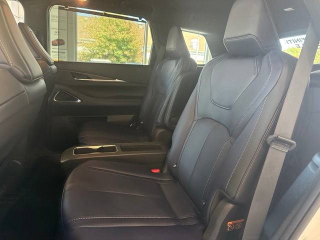 Certified 2026 INFINITI QX60 Sport w/ Dark Cargo Package AWD/4WD image 6
