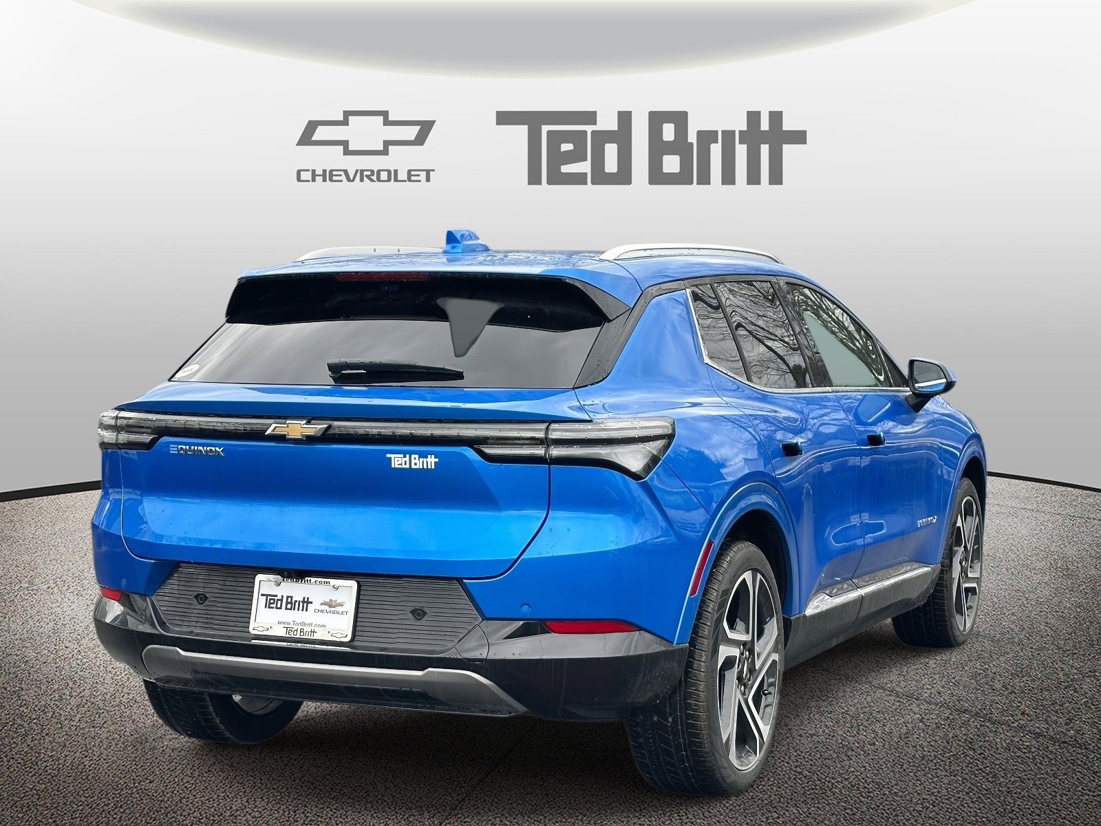 New 2026 Chevrolet Equinox EV LT image 4