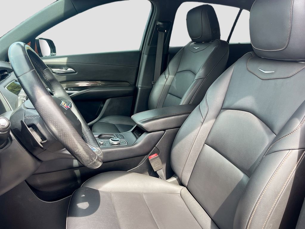 Used 2021 Cadillac XT4 Sport w/ Cold Weather Package FWD image 20