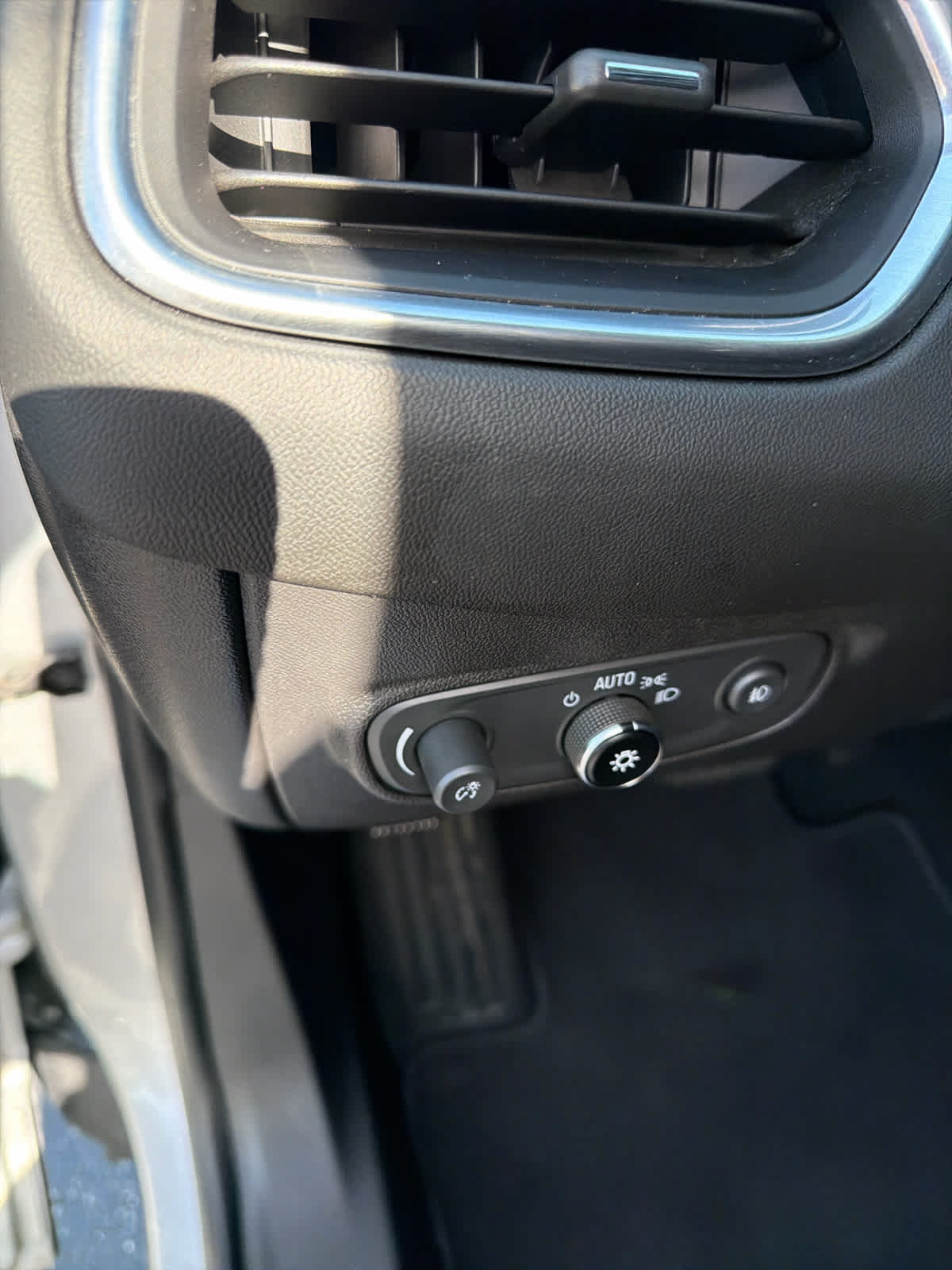 Used 2022 Chevrolet Equinox Premier AWD/4WD image 18