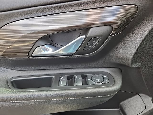 Used 2023 GMC Terrain SLE FWD image 21