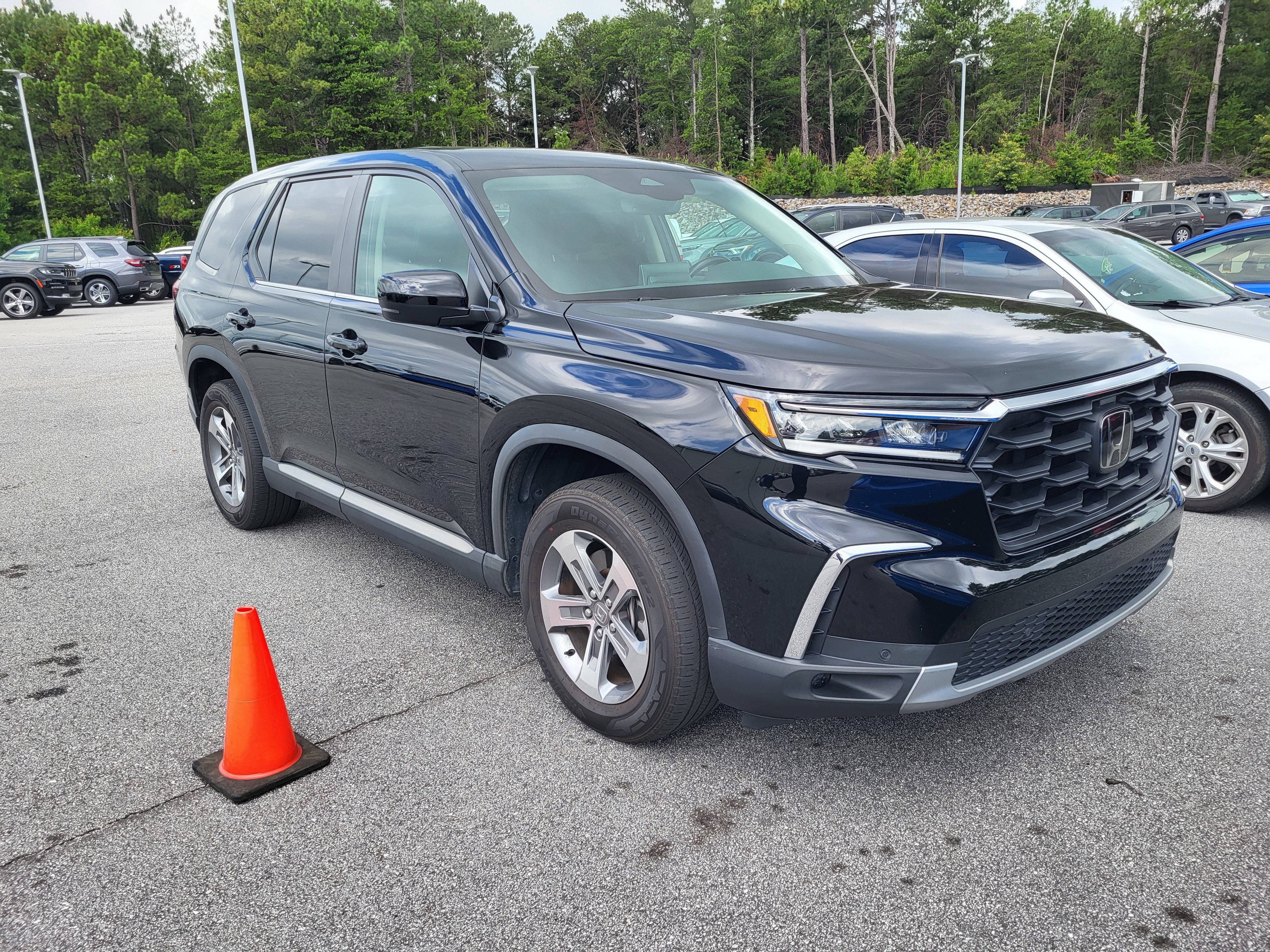 Used 2024 Honda Pilot EX-L image 3
