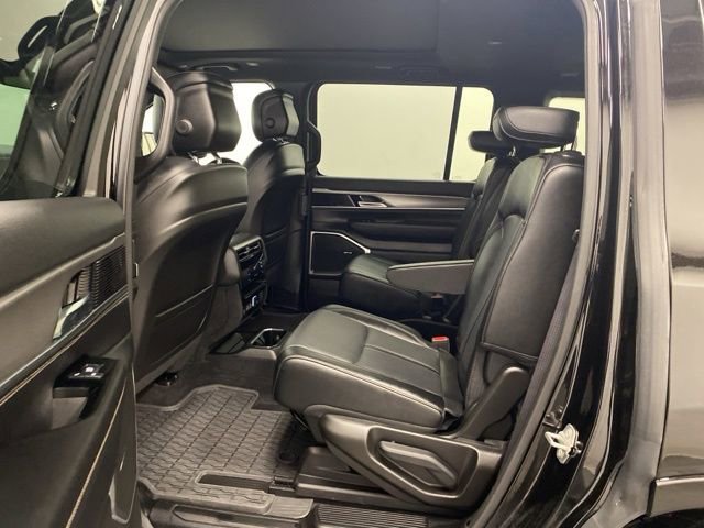 Used 2024 Jeep Wagoneer Series II image 22