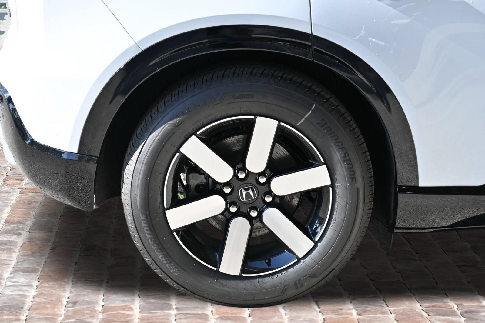 New 2026 Honda Prologue Touring image 36