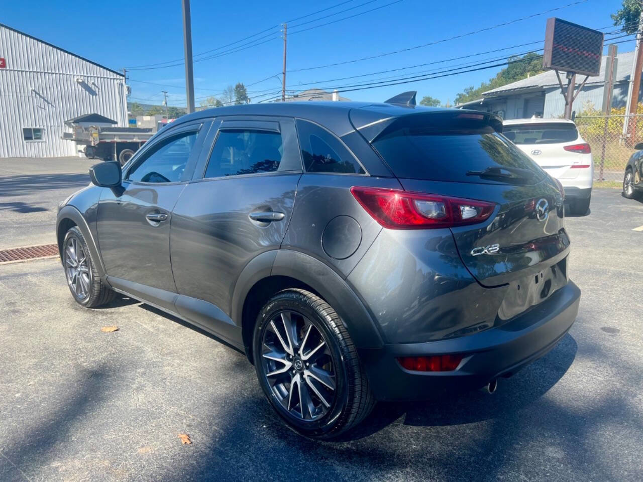 Used 2018 MAZDA CX-3 Touring image 4