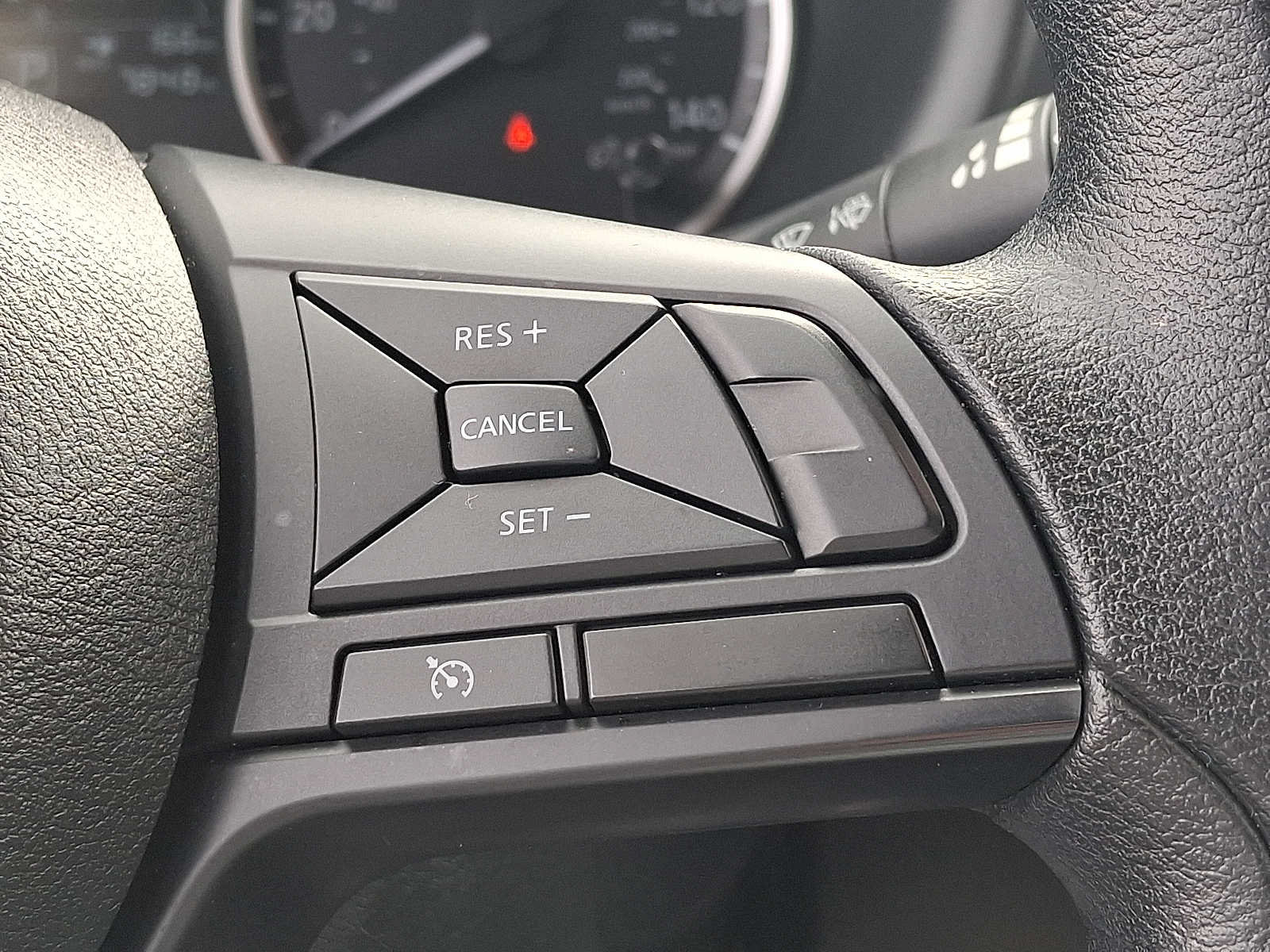 Used 2025 Nissan Kicks Play S FWD image 21