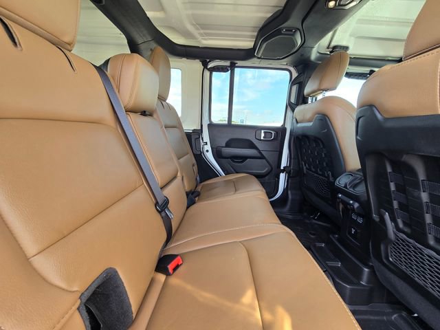 Used 2023 Jeep Wrangler Unlimited Rubicon w/ Safety Group AWD/4WD image 16