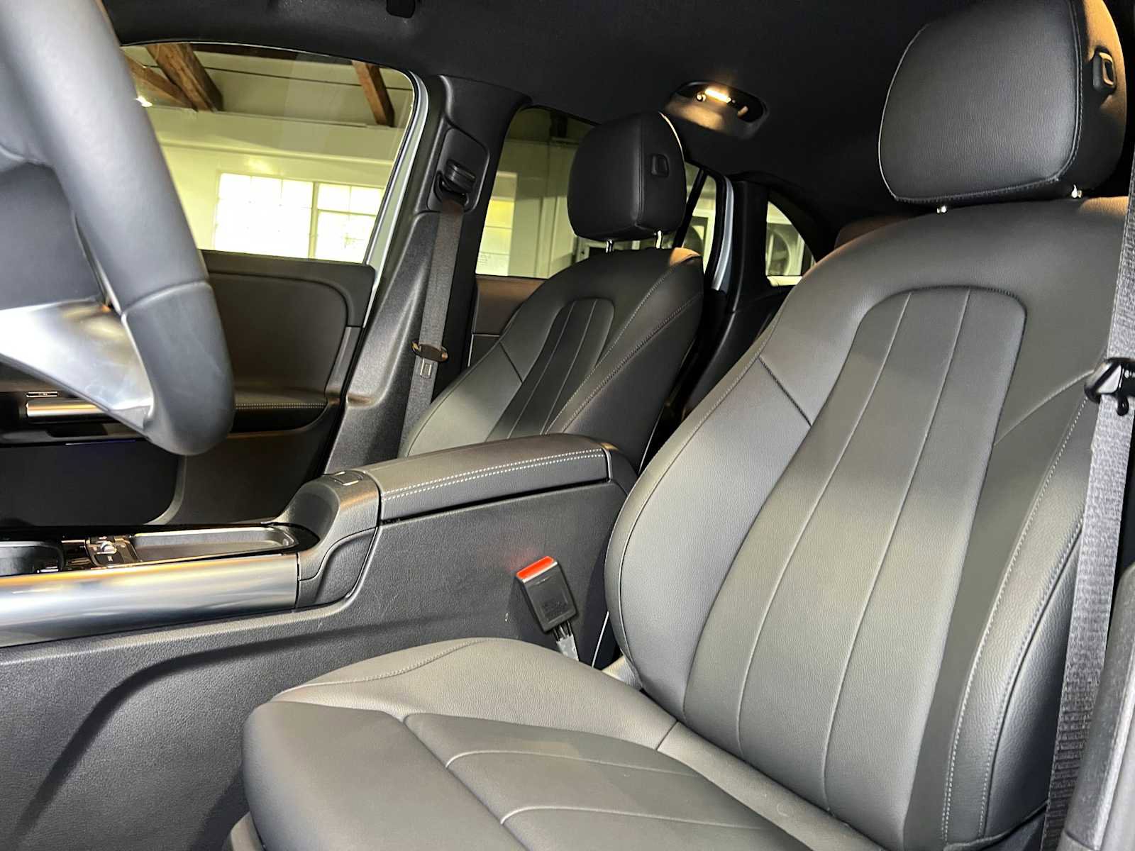 Used 2025 Mercedes-Benz GLA 250 4MATIC image 26